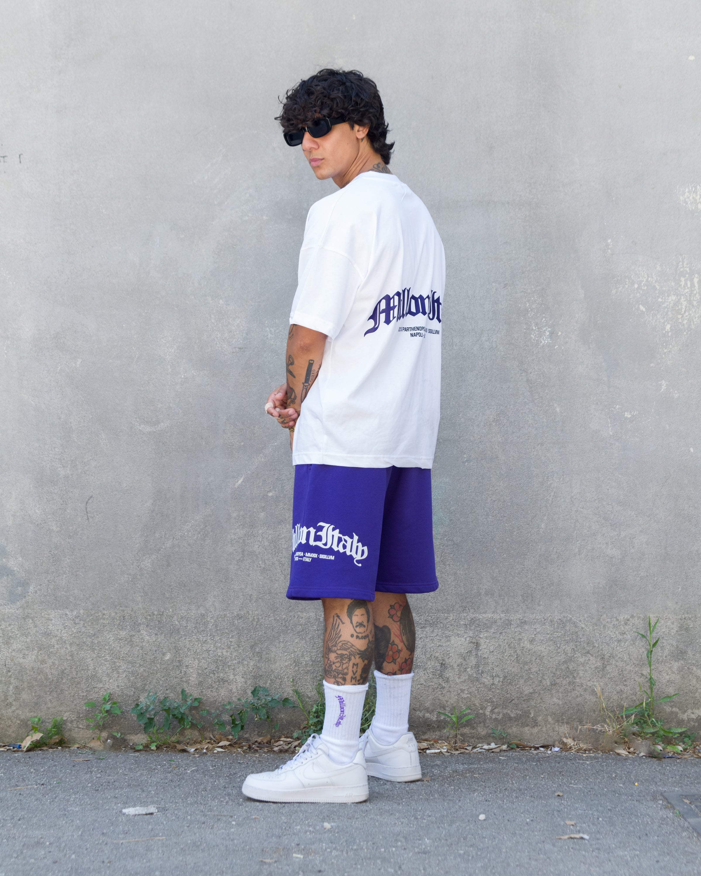 T-shirt blanche logo voûte violet