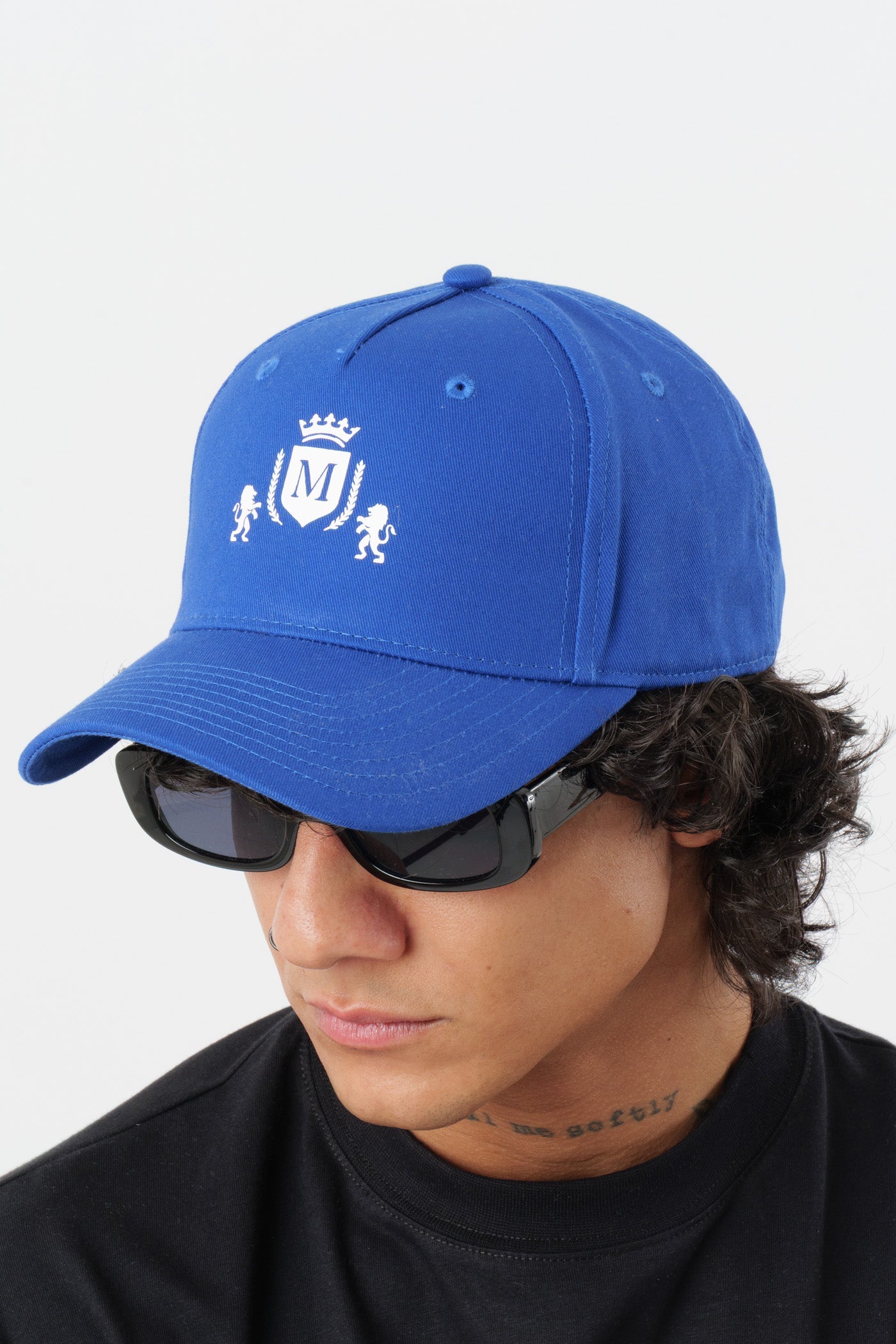 Chapeau Royal avec Logo Blanc