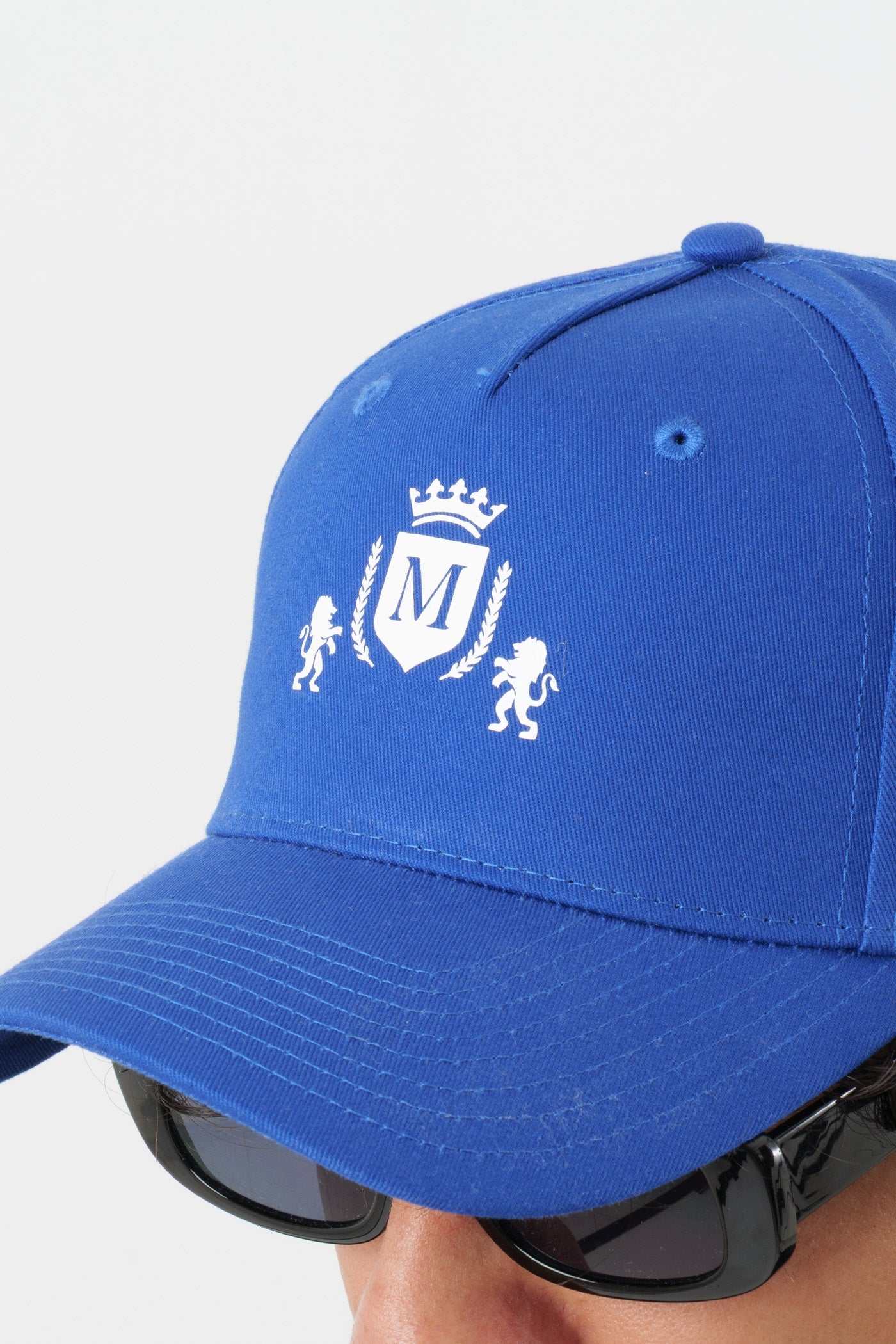 Chapeau Royal avec Logo Blanc