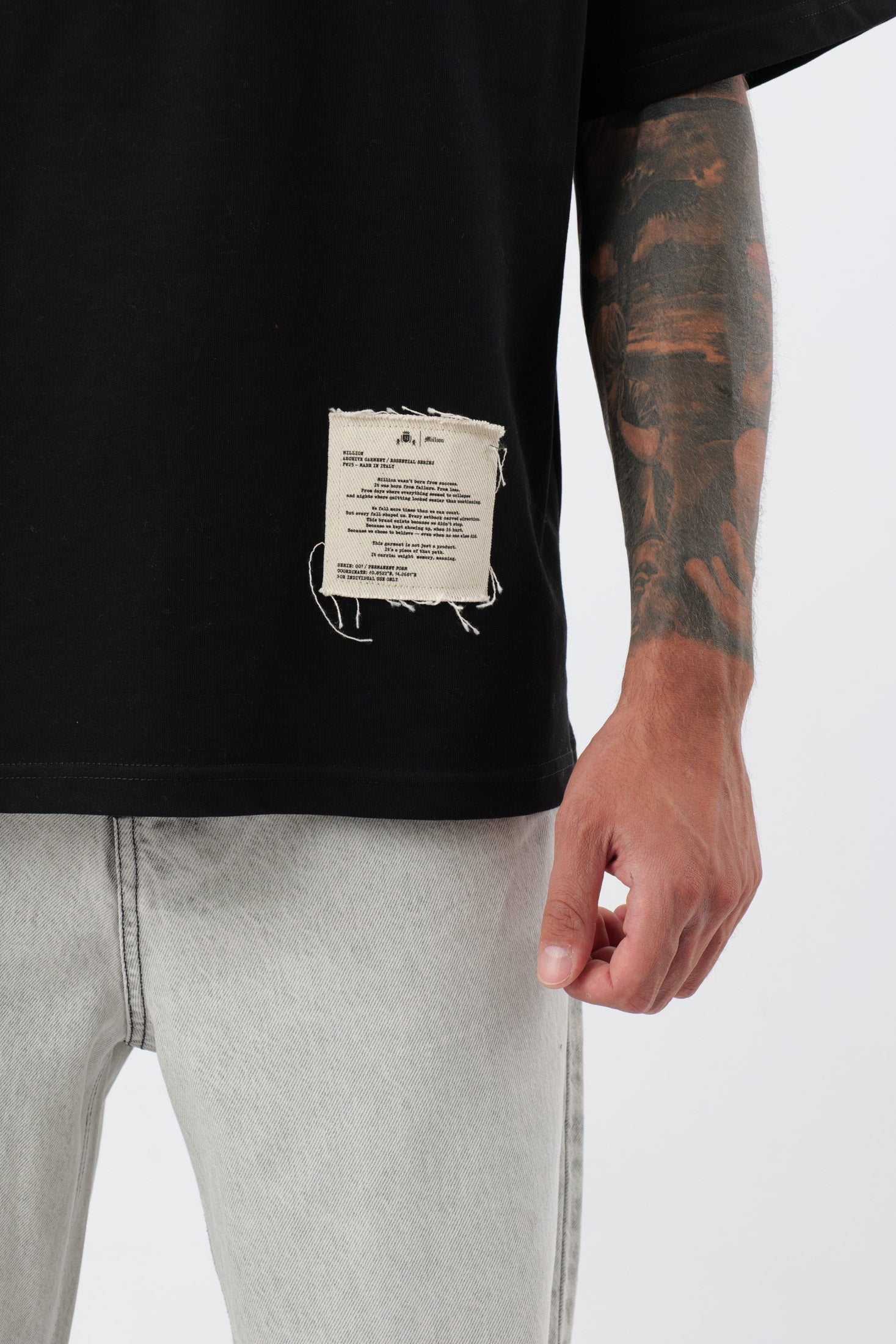 Tee "Archive" Noire