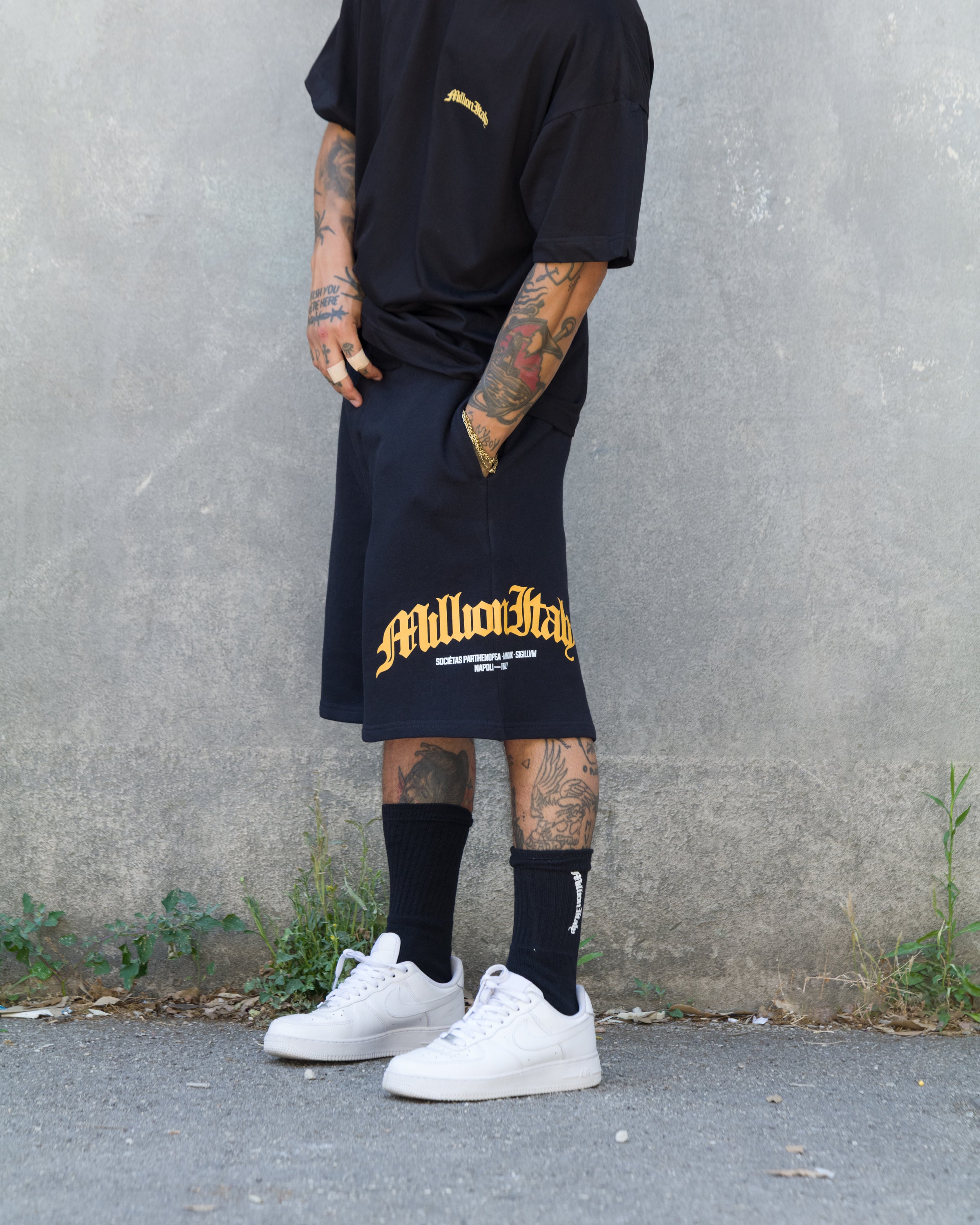 Shorts noir à logo arqué