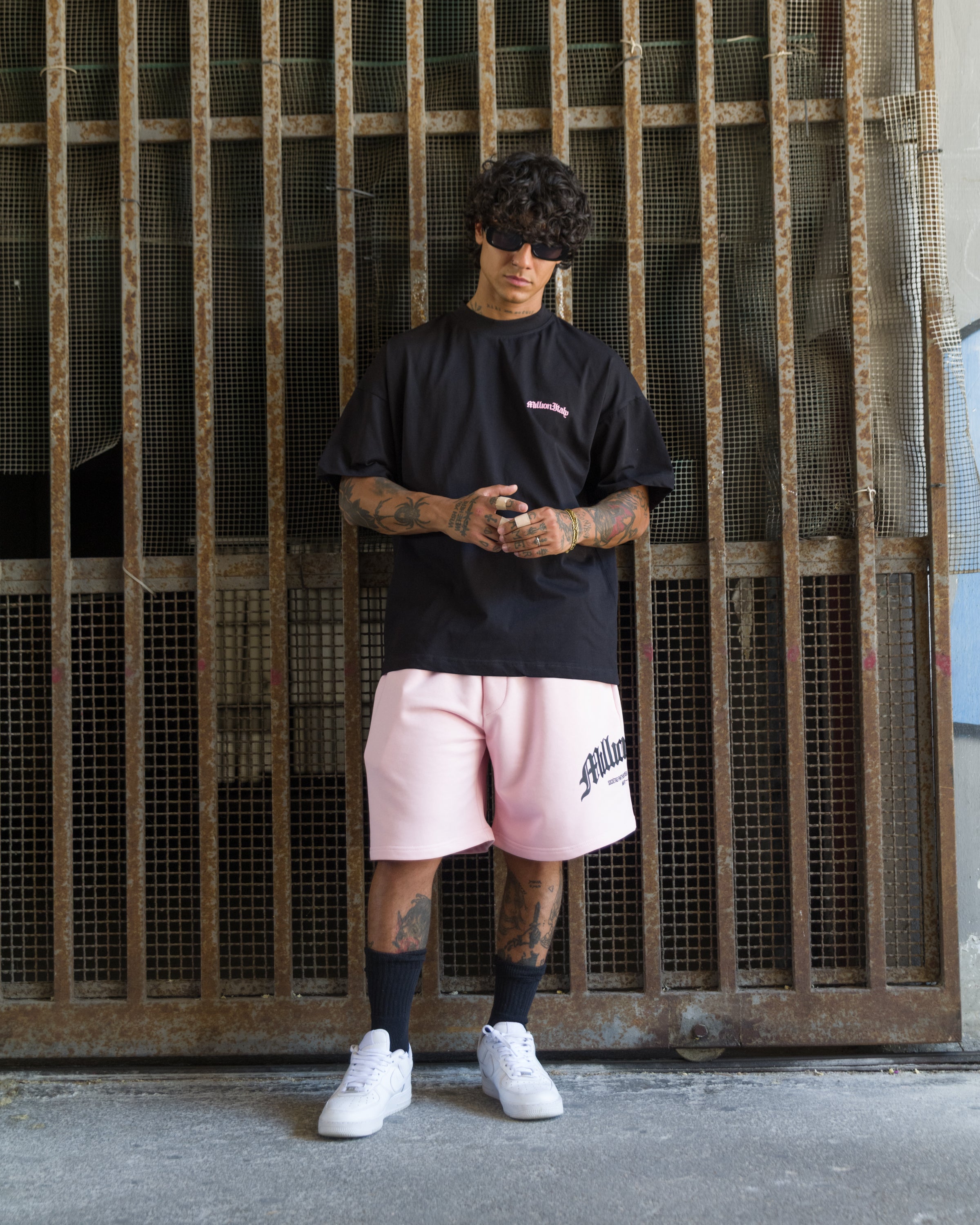 T-shirt noire logo Arch rose