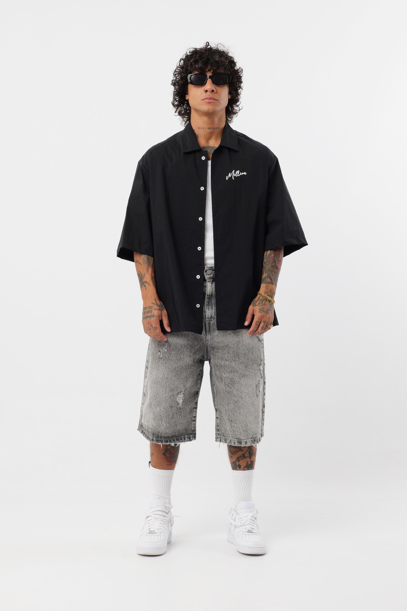 Short ample noir