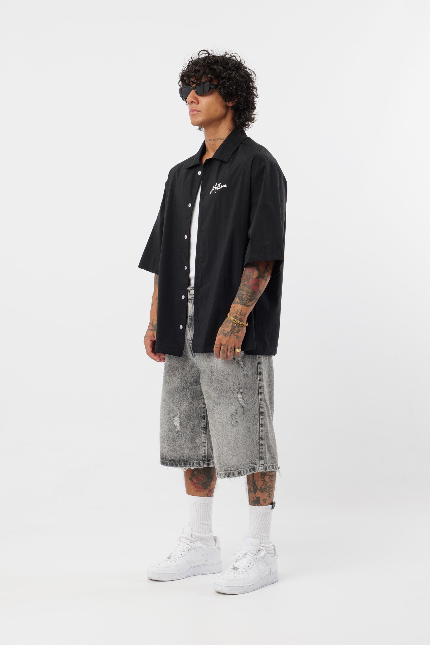 Short ample noir