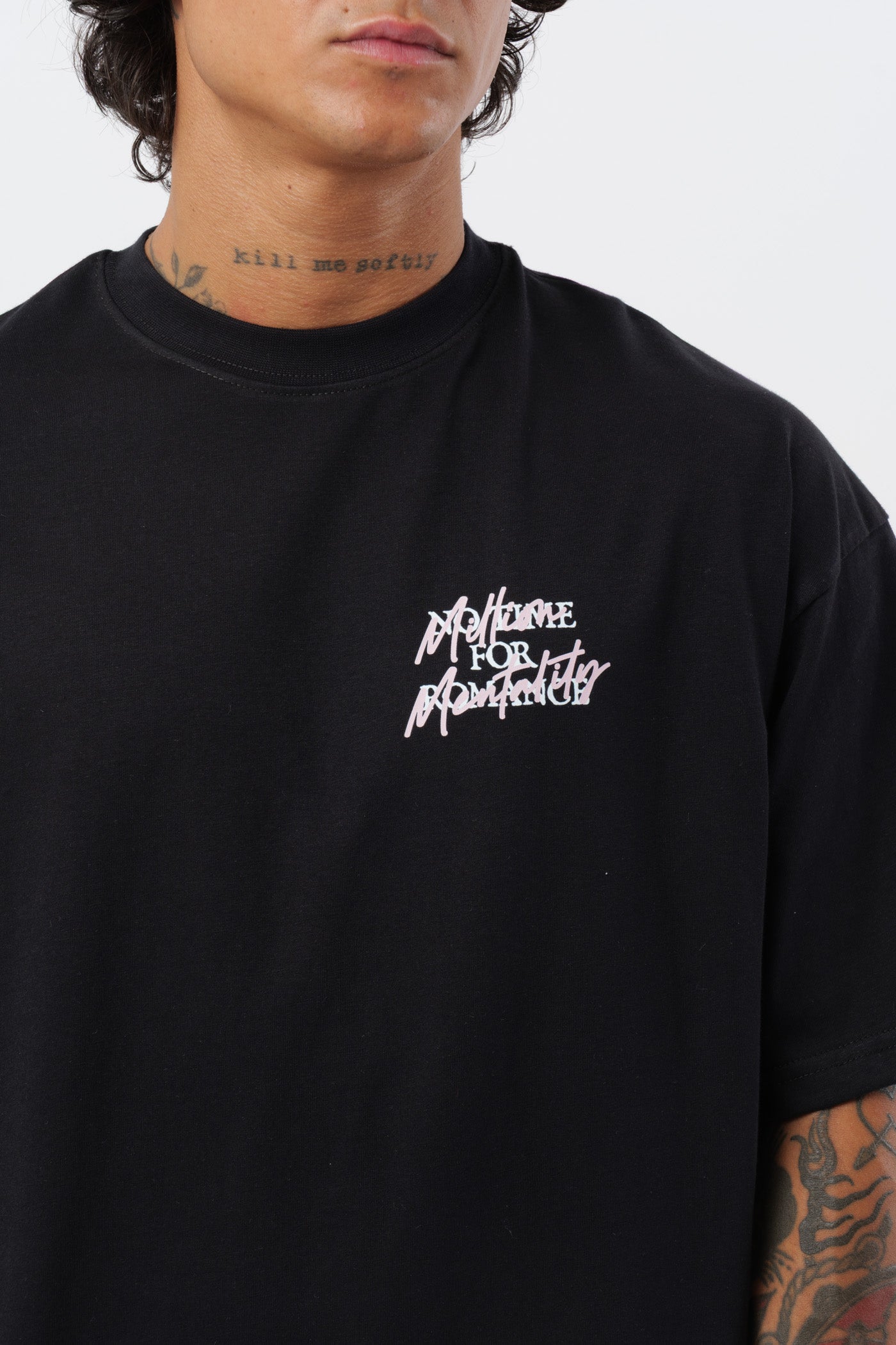T-shirt Romance Noire